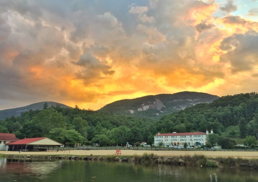 The 1927 Lake Lure Inn And Spa ภายนอก รูปภาพ